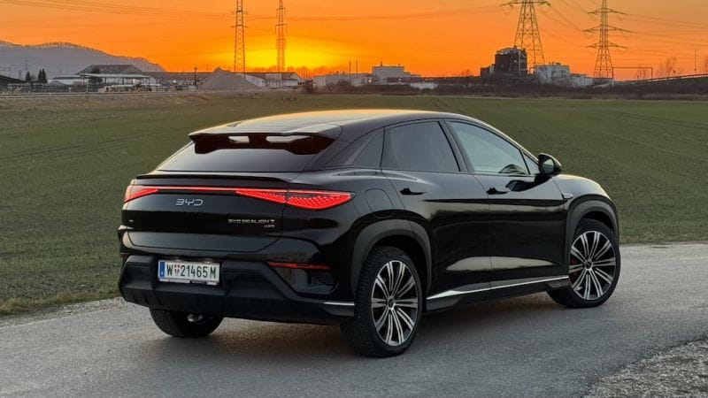 BYD Sealion 7 1