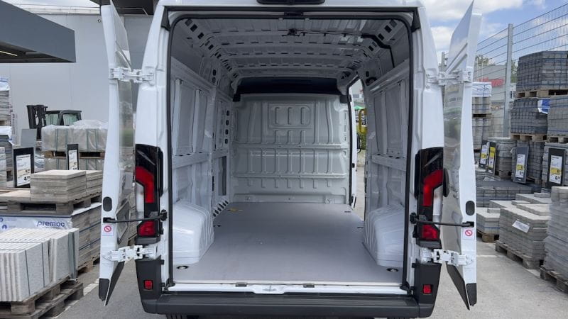 Toyota Proace MAX EV 3