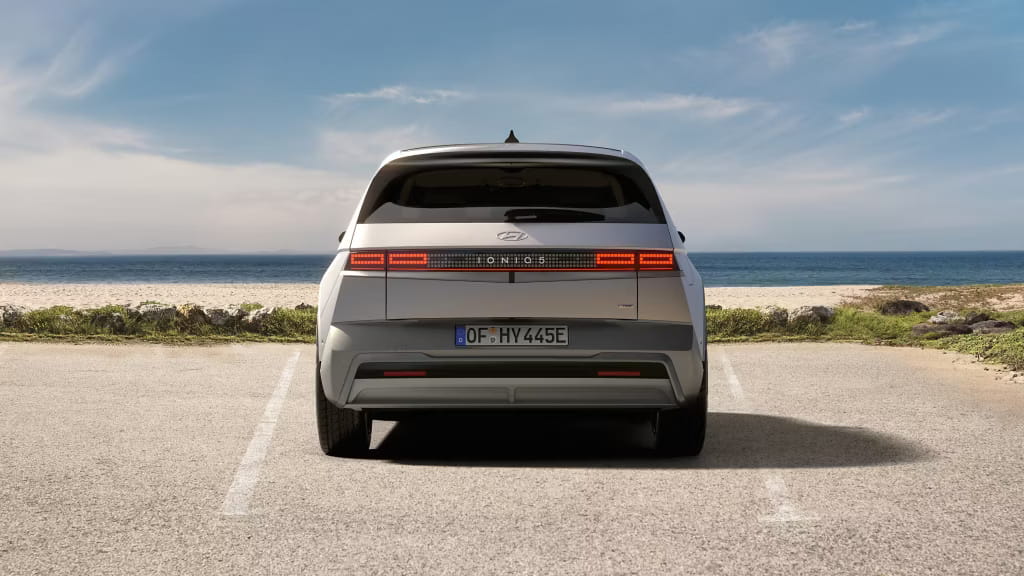 hyundai-ioniq-5-exterior-gravity-gold-matte-0624-05