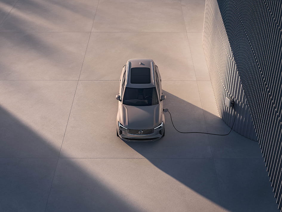 331874_New_Volvo_XC90_Exteriors