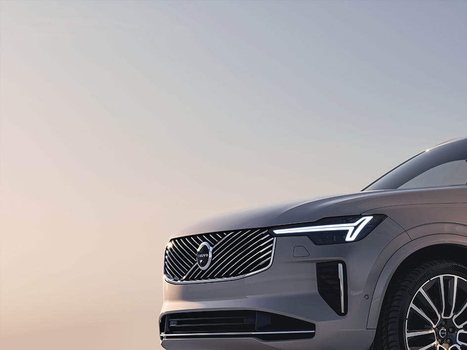 331881_New_Volvo_XC90_Exteriors