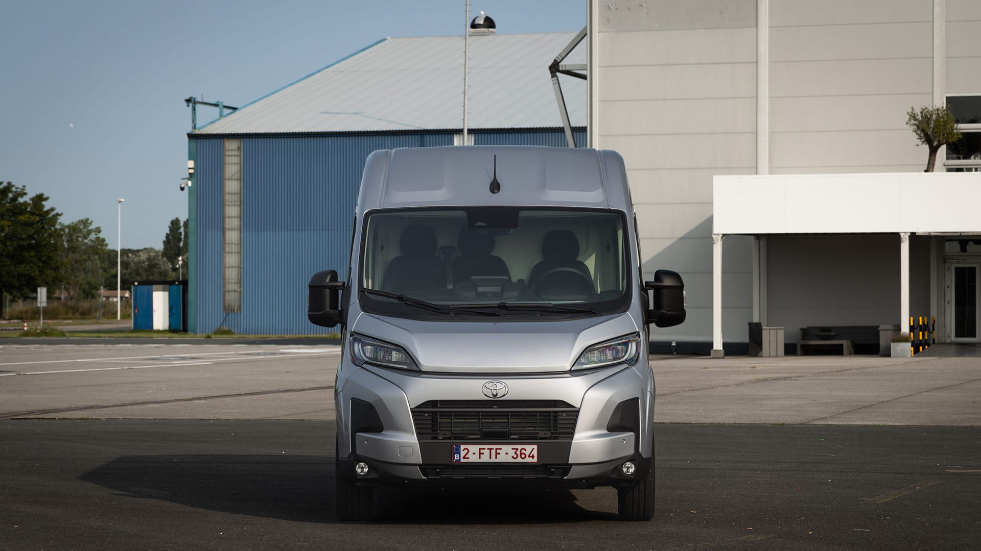 Proace-Max-3