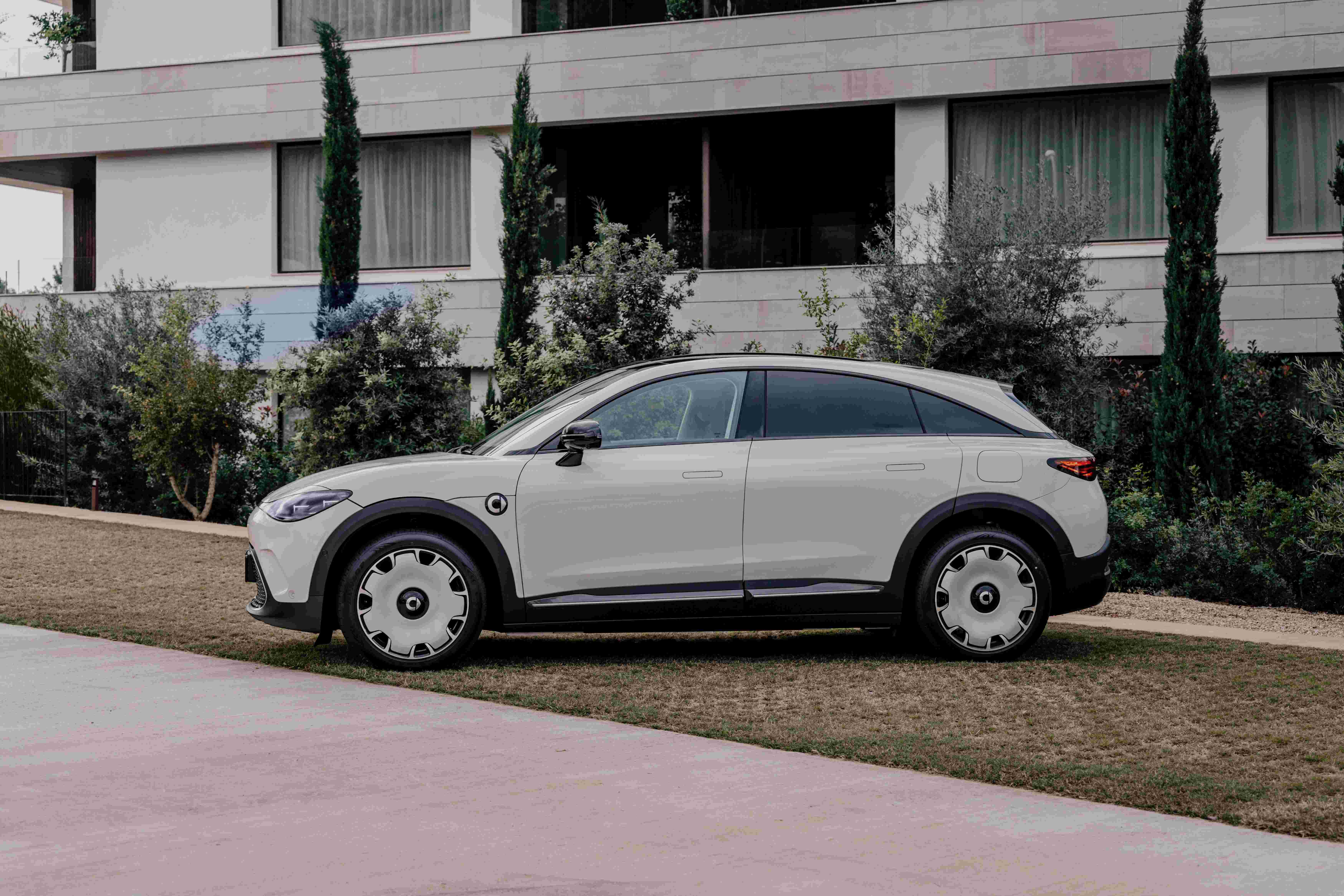 smart-hashtag3-premium-ceramic-cream-exterior-mallorca16
