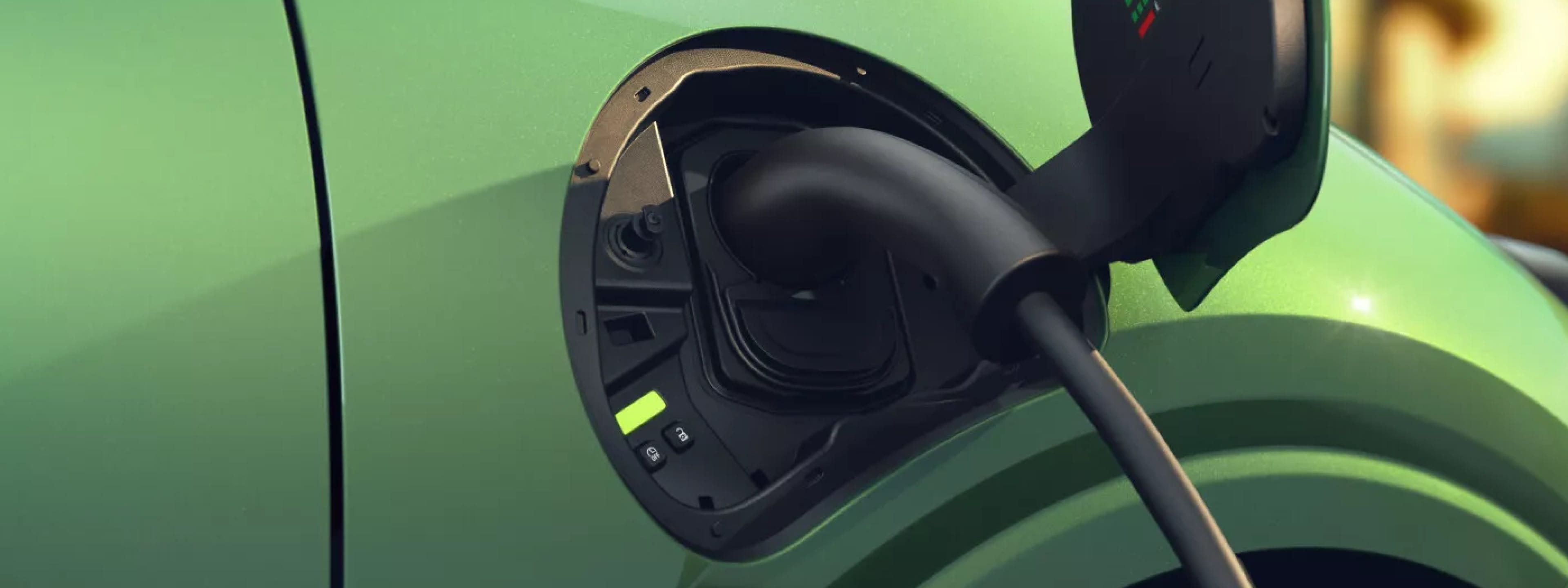 Renault Twingo e-tech electric charging
