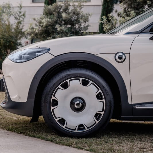 three-wheel details