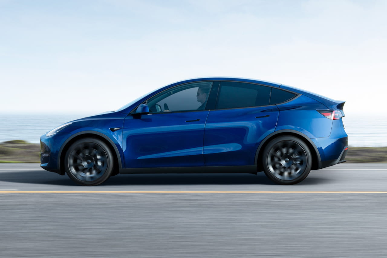 Tesla_Model_Y_side