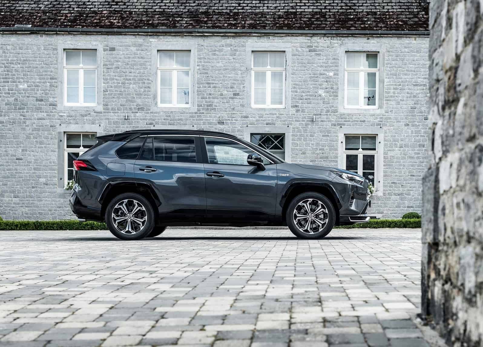 Toyota RAV4 Plug-in Hybrid lateral